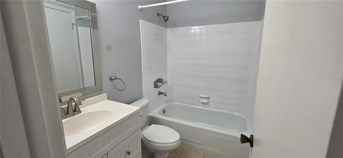 3814 LAKE DRIVE — photo 11 of 25