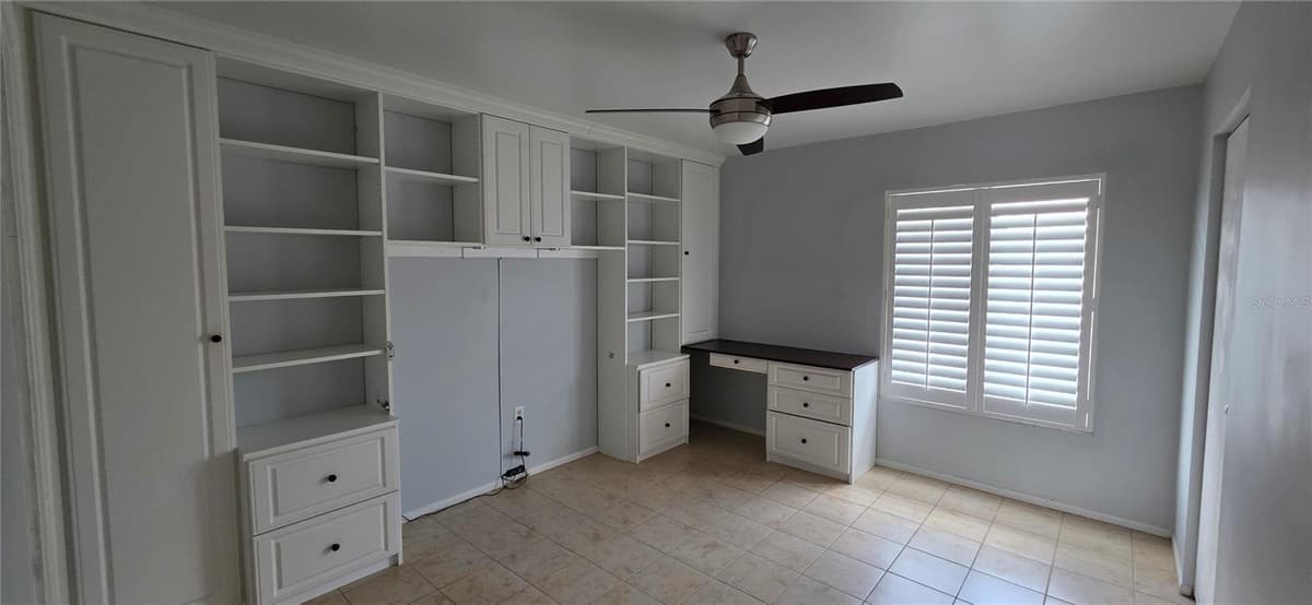 3814 LAKE DRIVE — photo 14 of 25