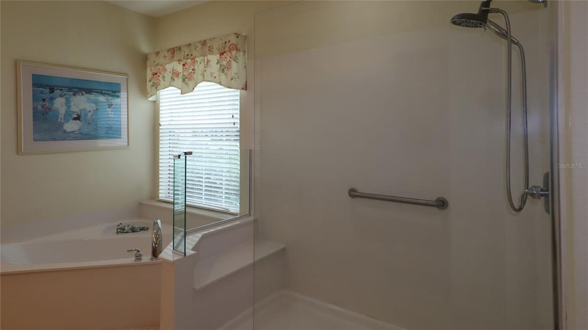 11735 91ST CIRCLE — photo 24 of 76