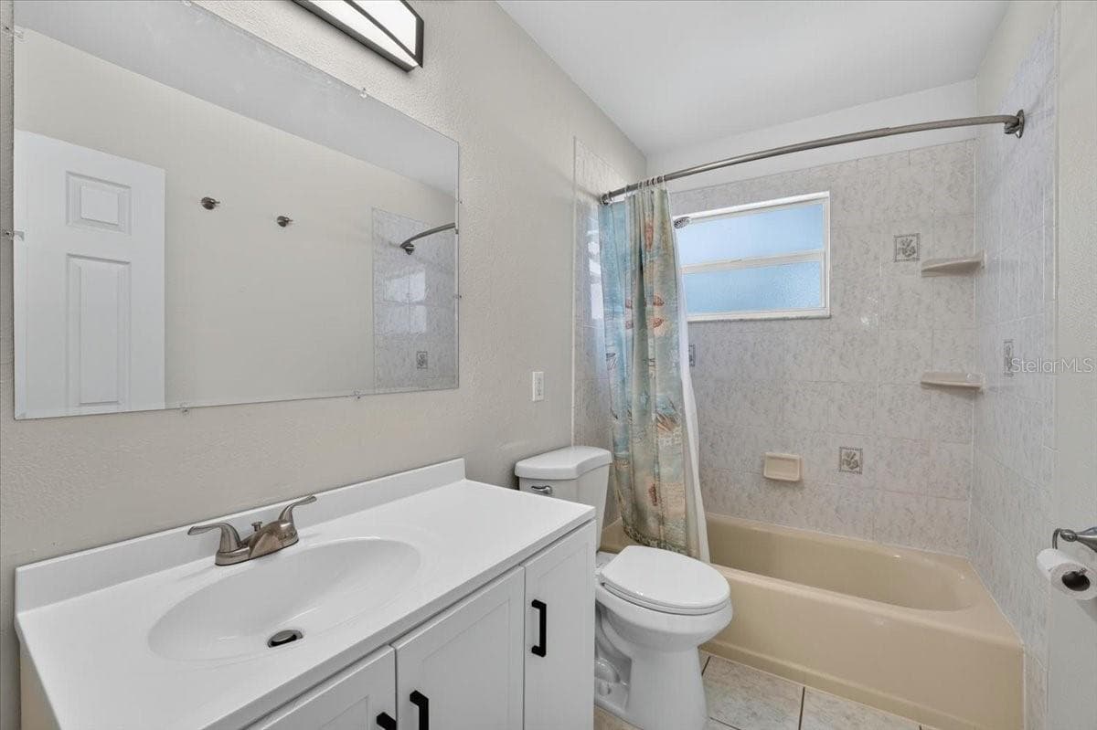 20286 BENTON AVENUE — photo 19 of 29