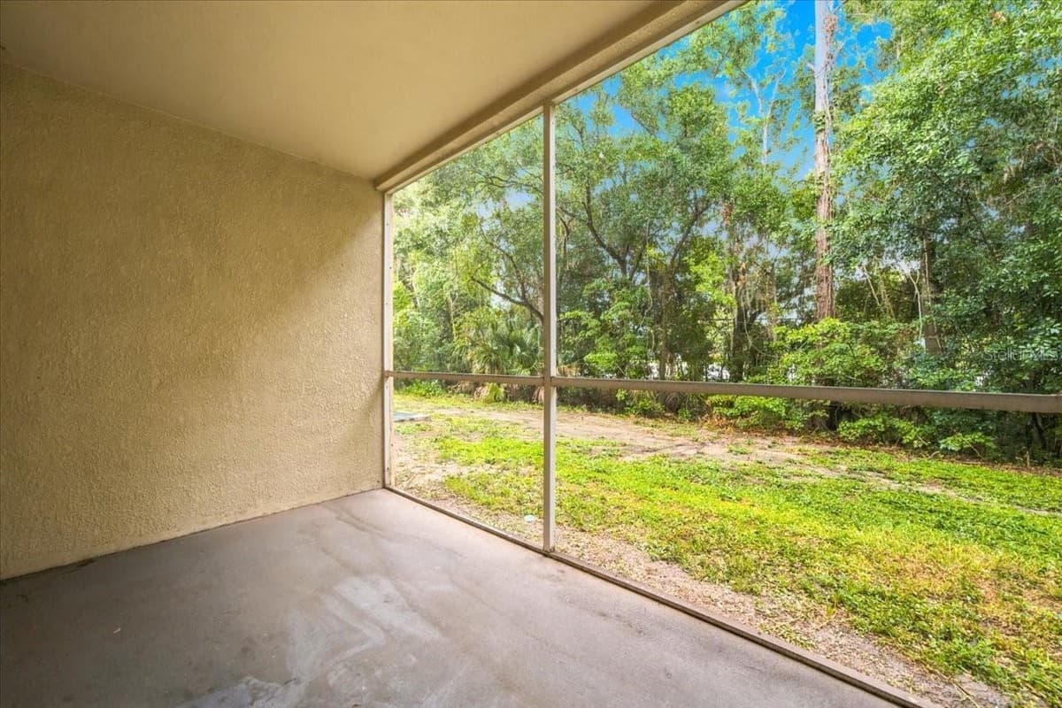 17104 CARRINGTON PARK DRIVE — photo 25 of 28
