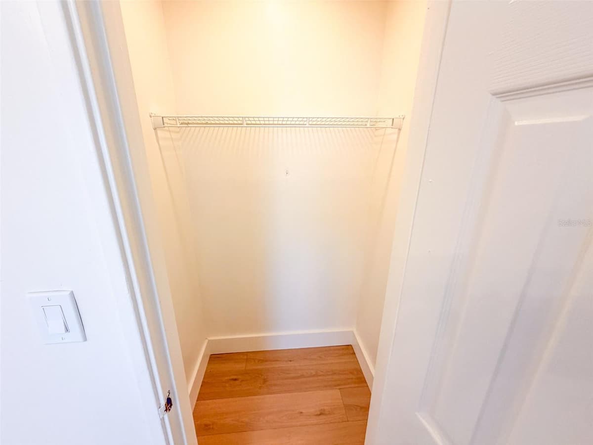 4211 BAY VIEW AVENUE — photo 17 of 26