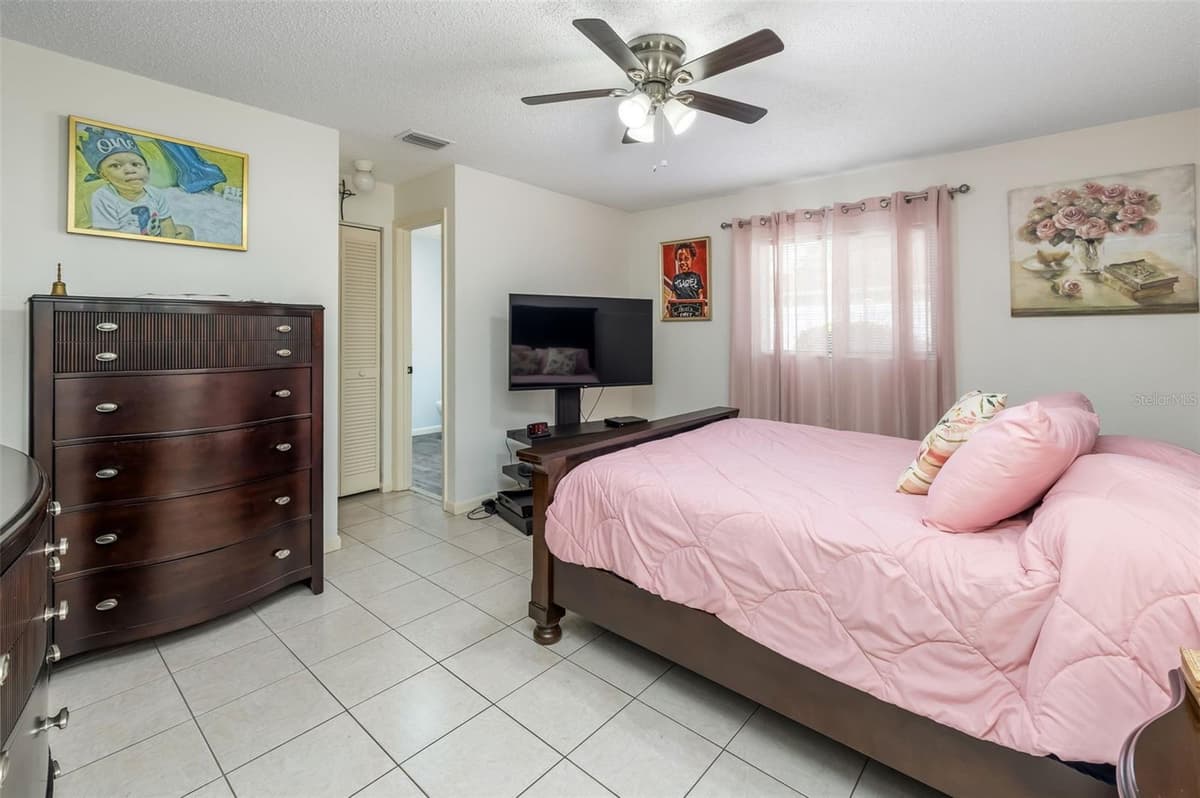 7 PERKINS LANE — photo 26 of 58