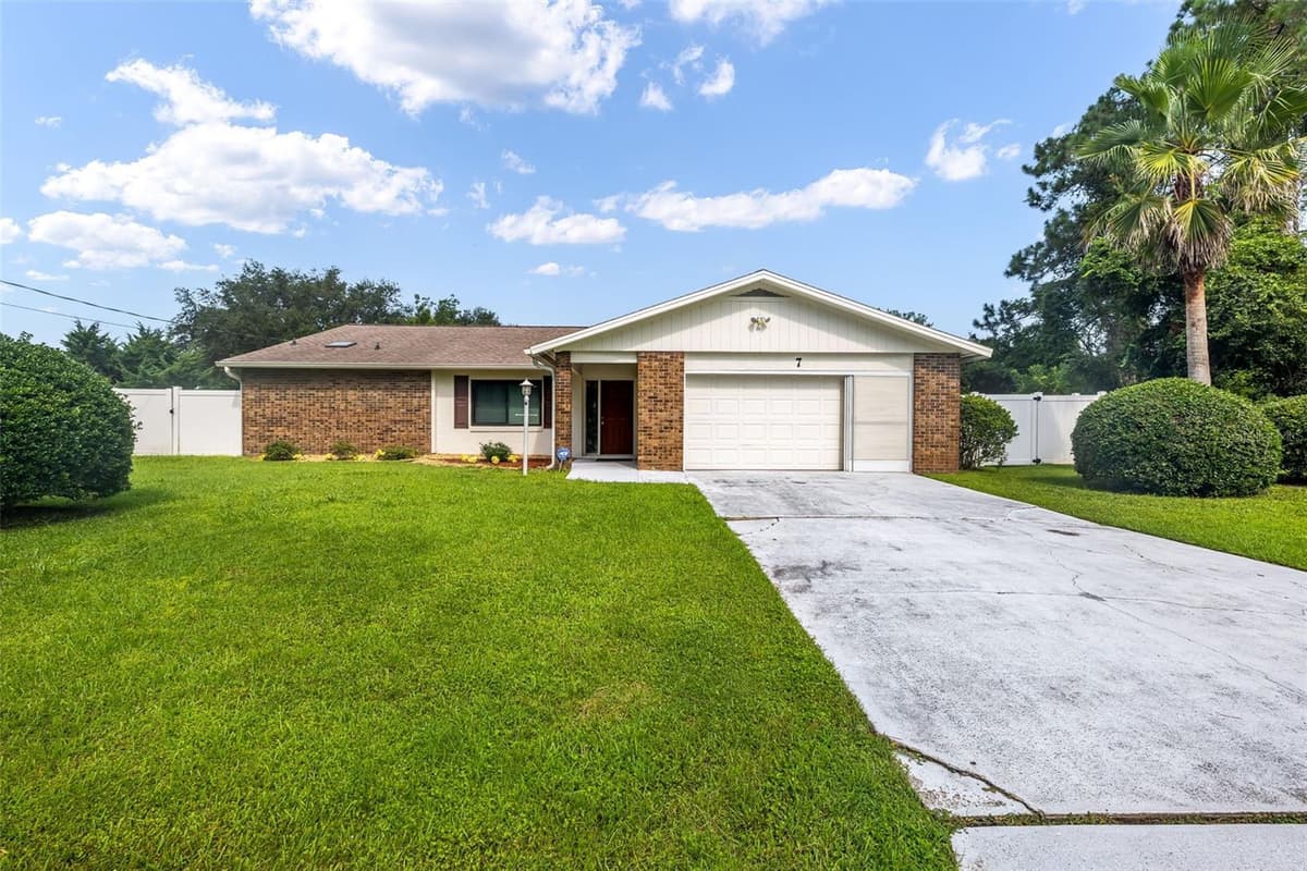 7 PERKINS LANE — photo 46 of 58