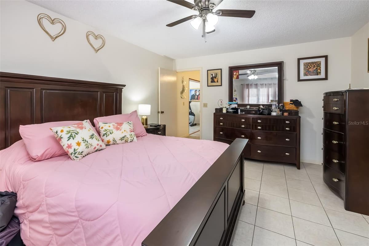 7 PERKINS LANE — photo 27 of 58