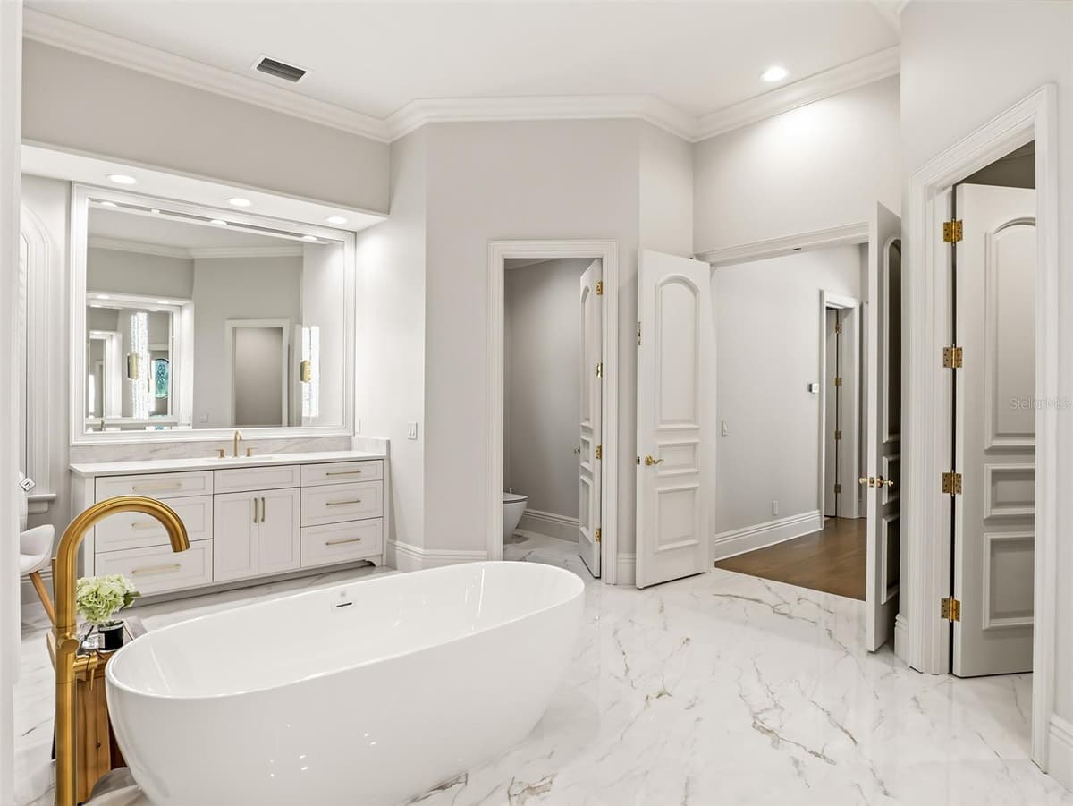 9921 LAKE LOUISE DRIVE — photo 24 of 65