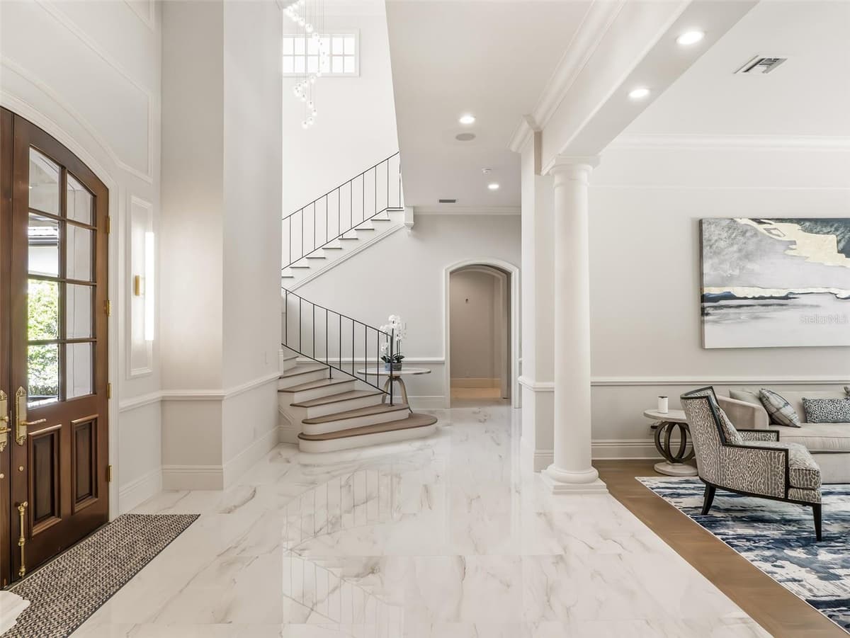 9921 LAKE LOUISE DRIVE — photo 4 of 65