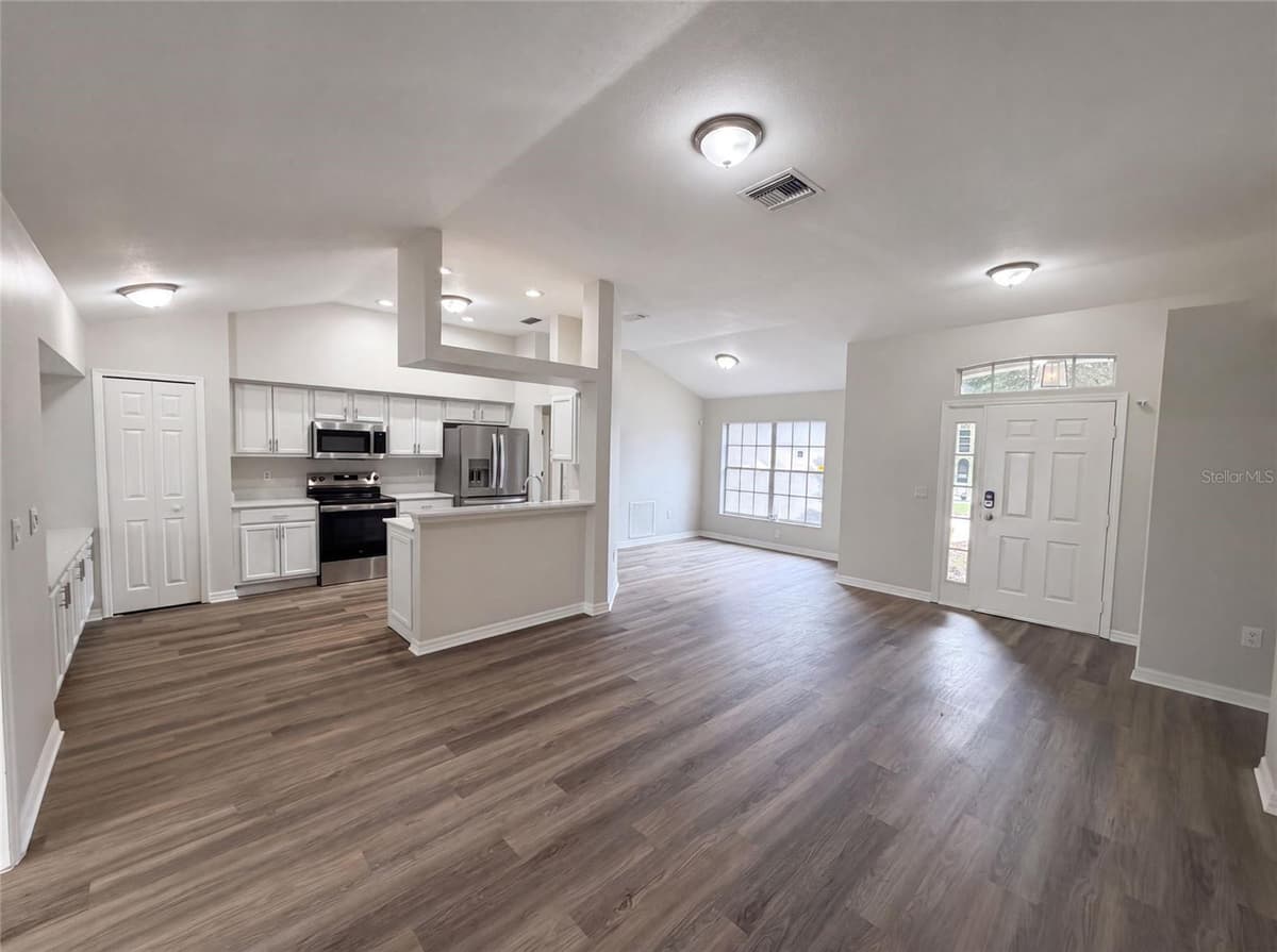5217 PONCE DE LEON BOULEVARD — photo 3 of 18