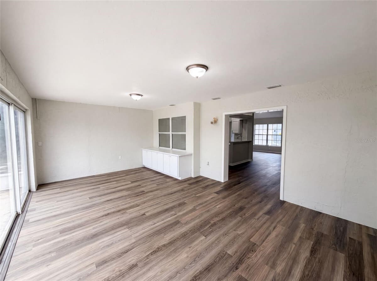5217 PONCE DE LEON BOULEVARD — photo 10 of 18