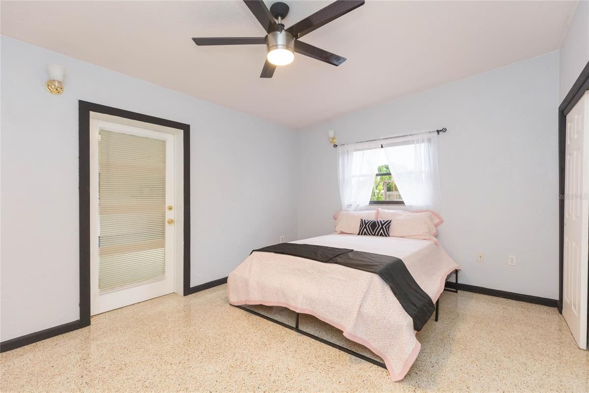 8813 FLAME VINE AVENUE — photo 12 of 42
