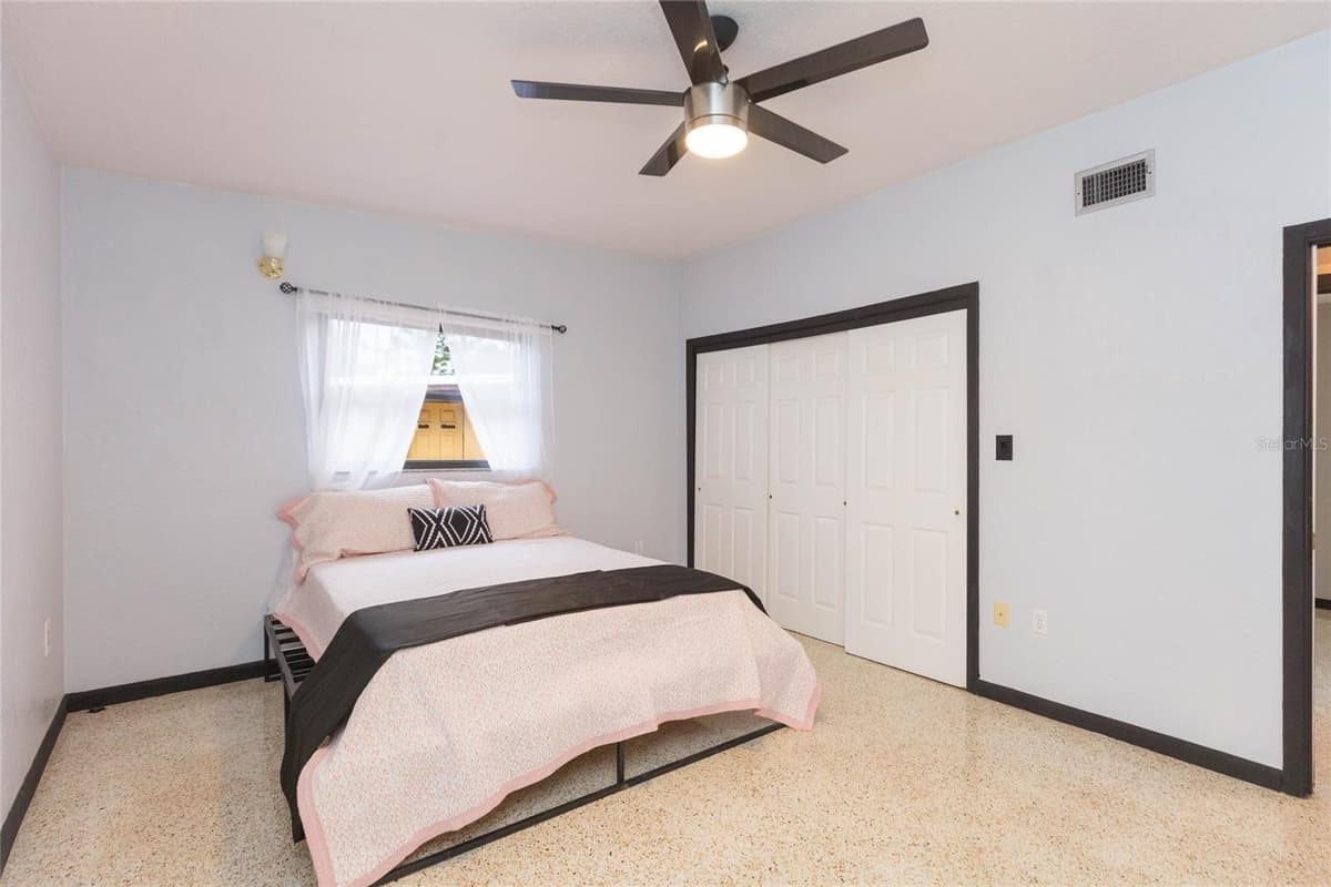 8813 FLAME VINE AVENUE — photo 15 of 42
