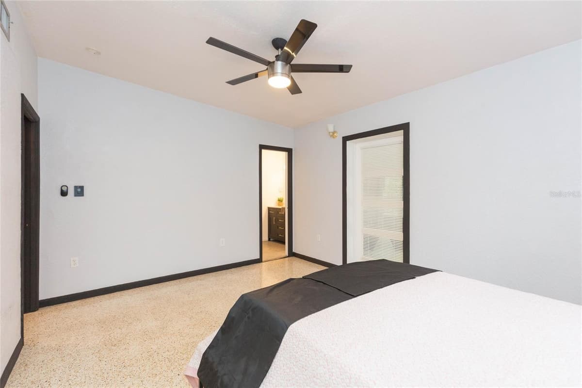 8813 FLAME VINE AVENUE — photo 13 of 42
