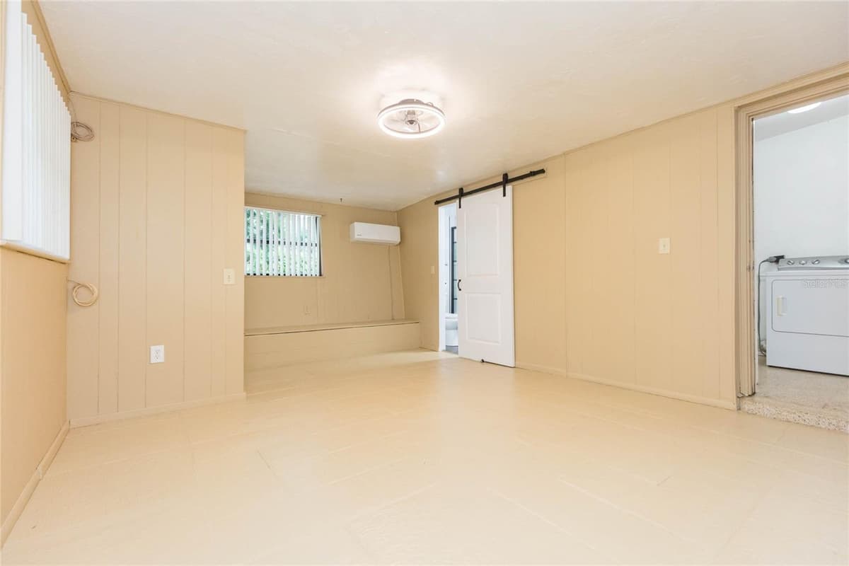 8813 FLAME VINE AVENUE — photo 27 of 42