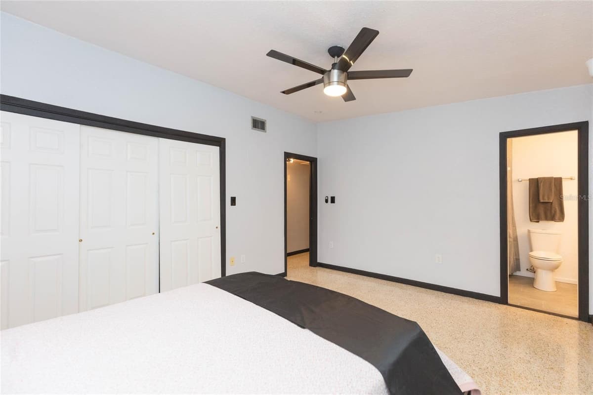 8813 FLAME VINE AVENUE — photo 14 of 42