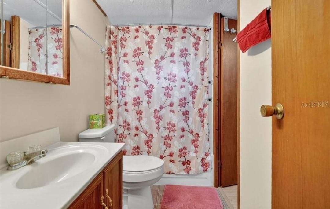 11905 LINDA AVENUE — photo 10 of 13