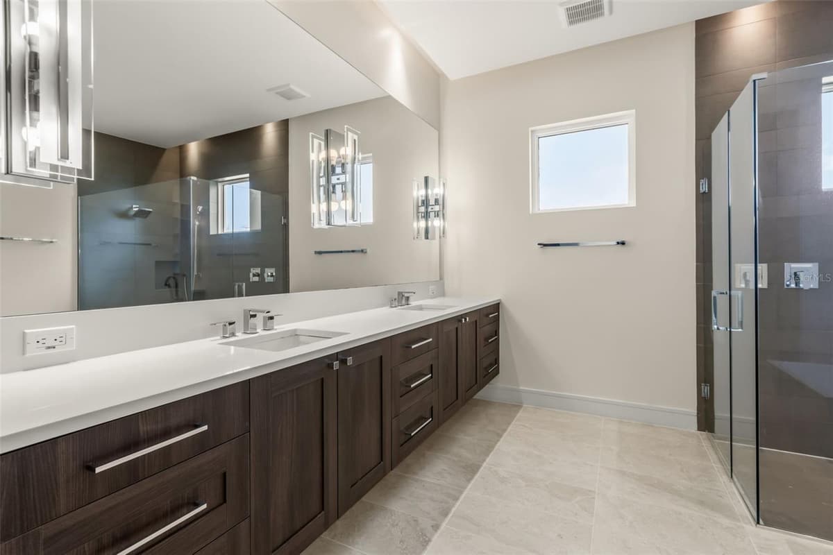 9352 BORDET COURT — photo 17 of 42
