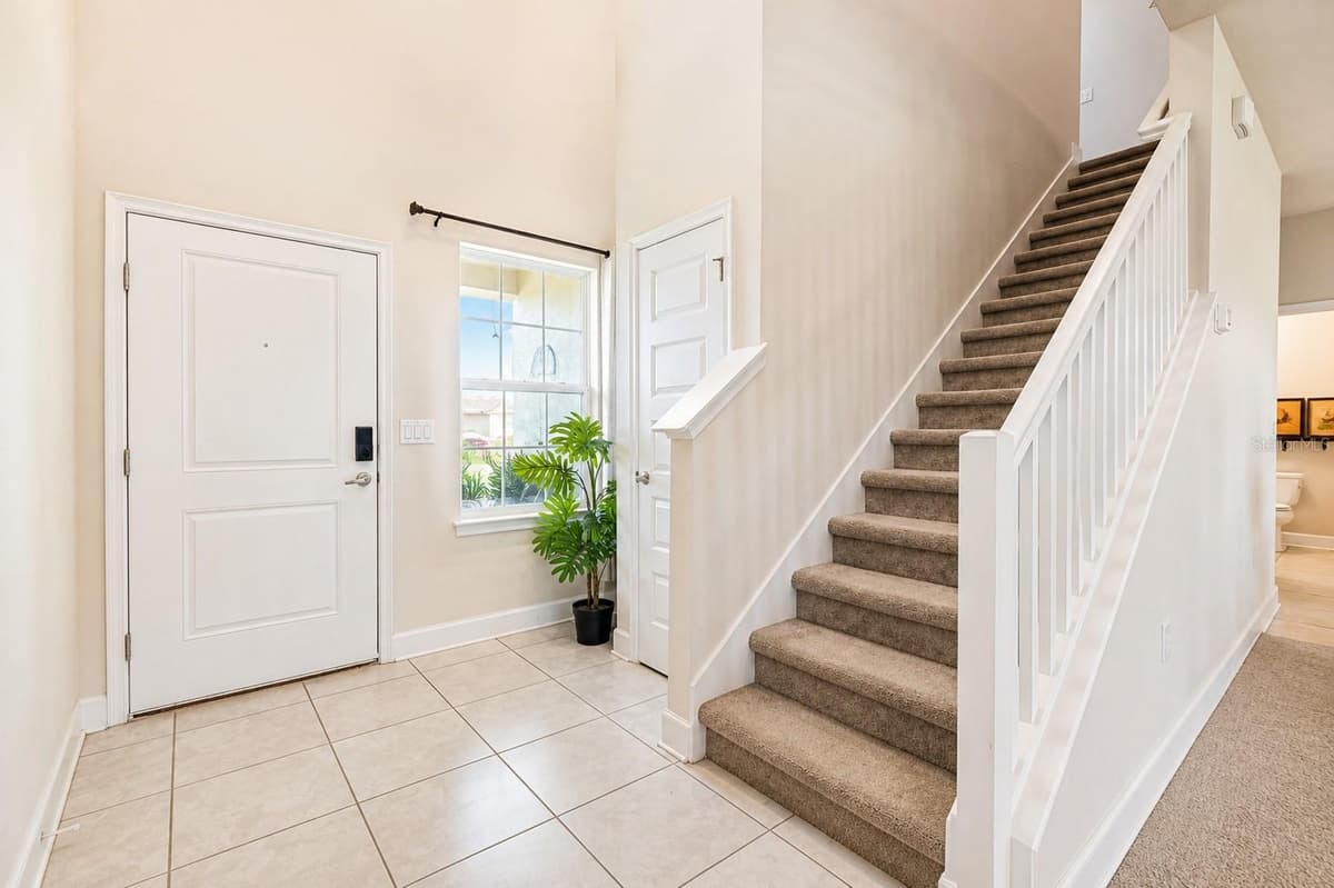3666 SAGEFIELD DRIVE — photo 4 of 25