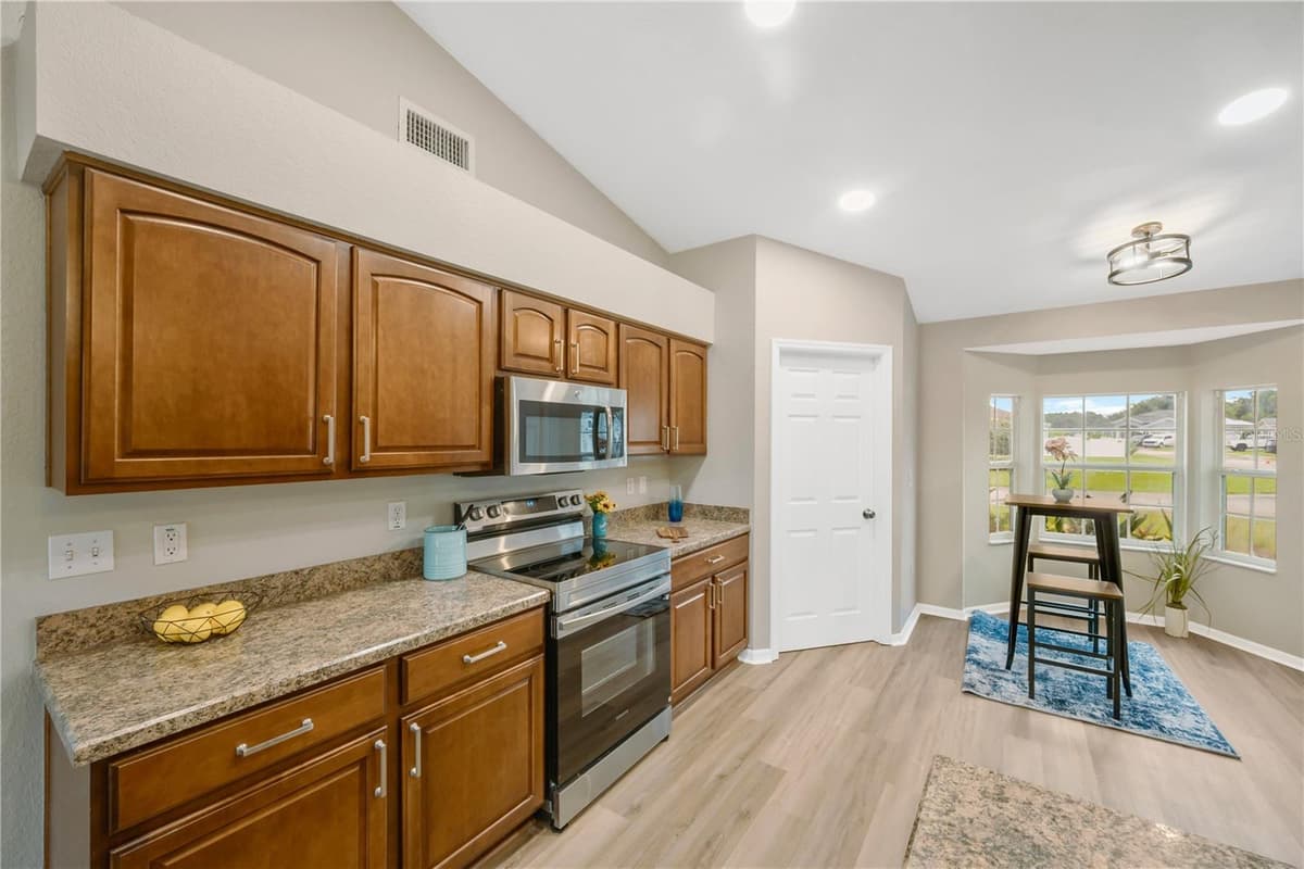 7811 PRINCETON MANOR CIRCLE — photo 2 of 26