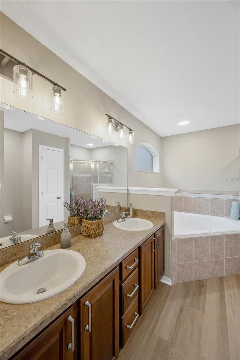 7811 PRINCETON MANOR CIRCLE — photo 23 of 26