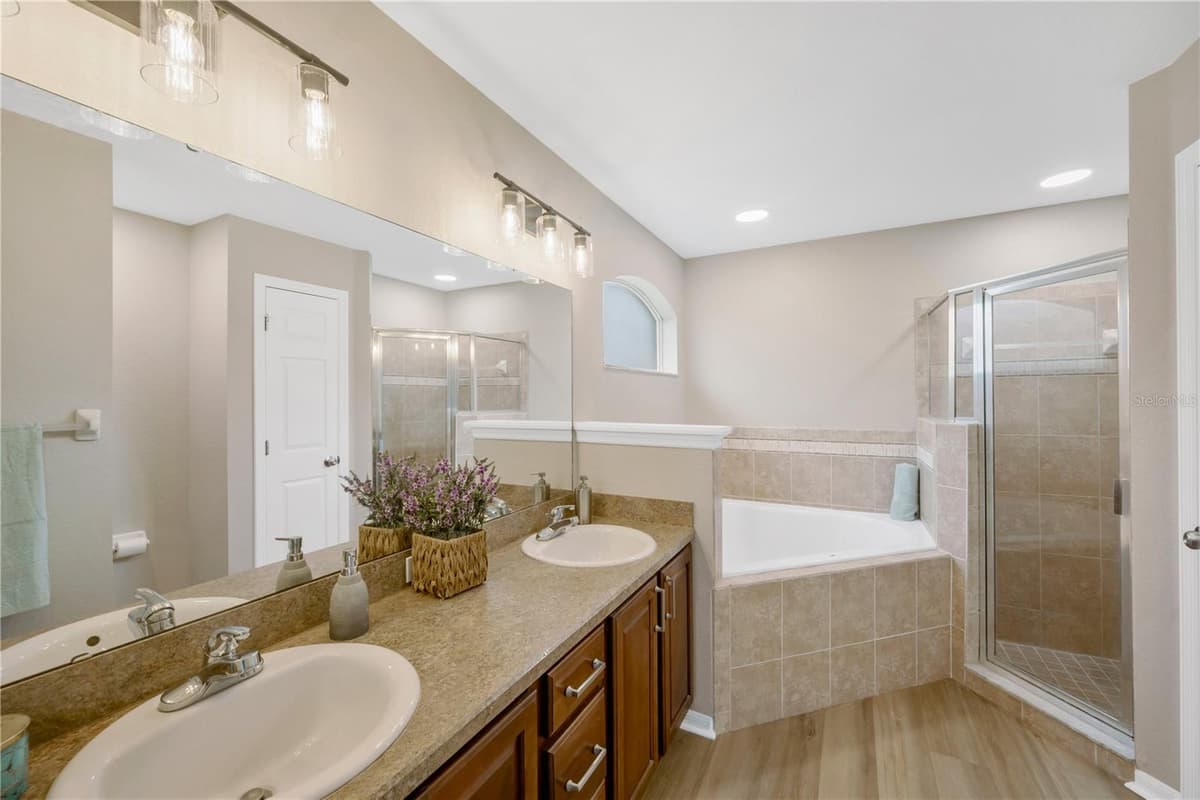 7811 PRINCETON MANOR CIRCLE — photo 13 of 26