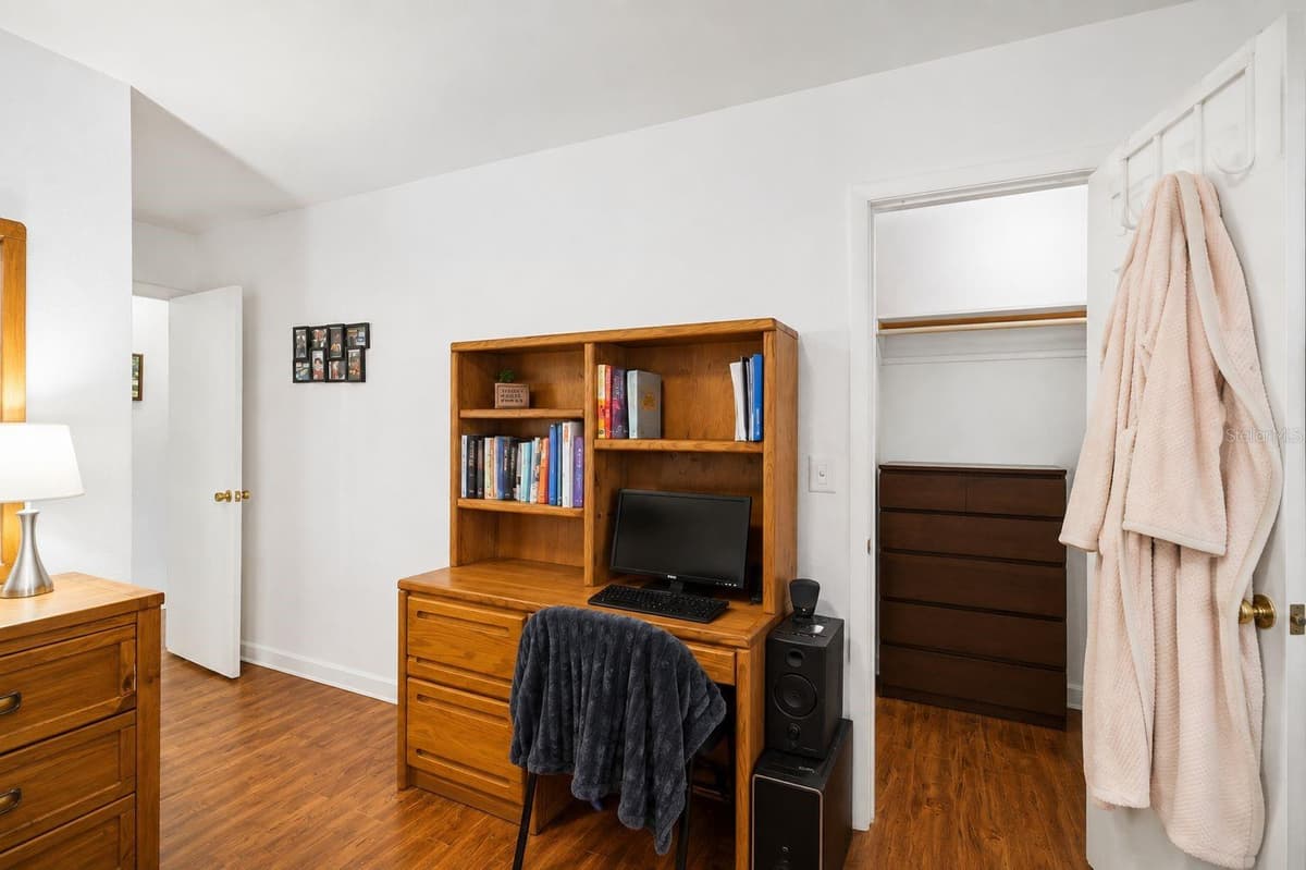 5409 KENWOOD DRIVE — photo 17 of 43