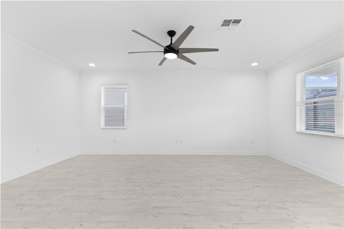 7421 NOTCHED PINE BEND — photo 11 of 54