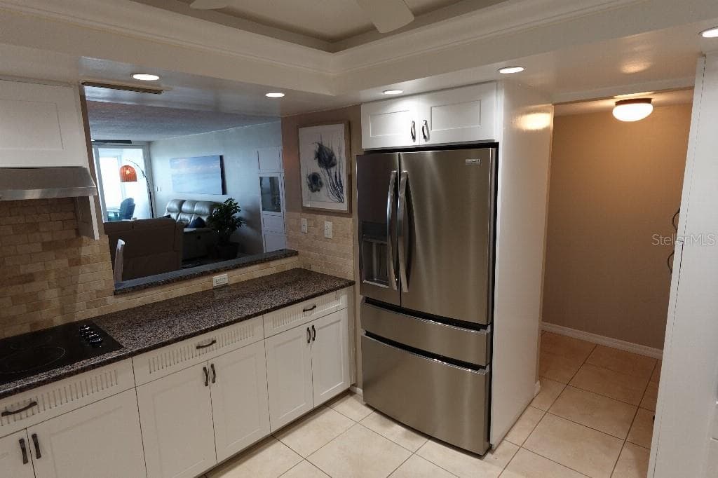 17920 GULF BOULEVARD — photo 13 of 35