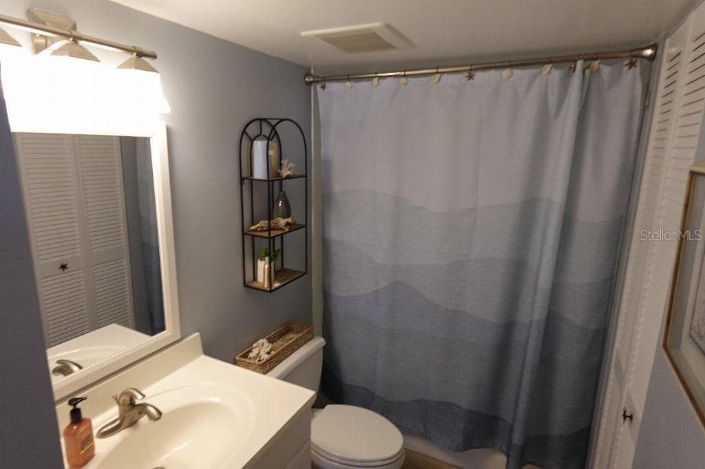 17920 GULF BOULEVARD — photo 24 of 35