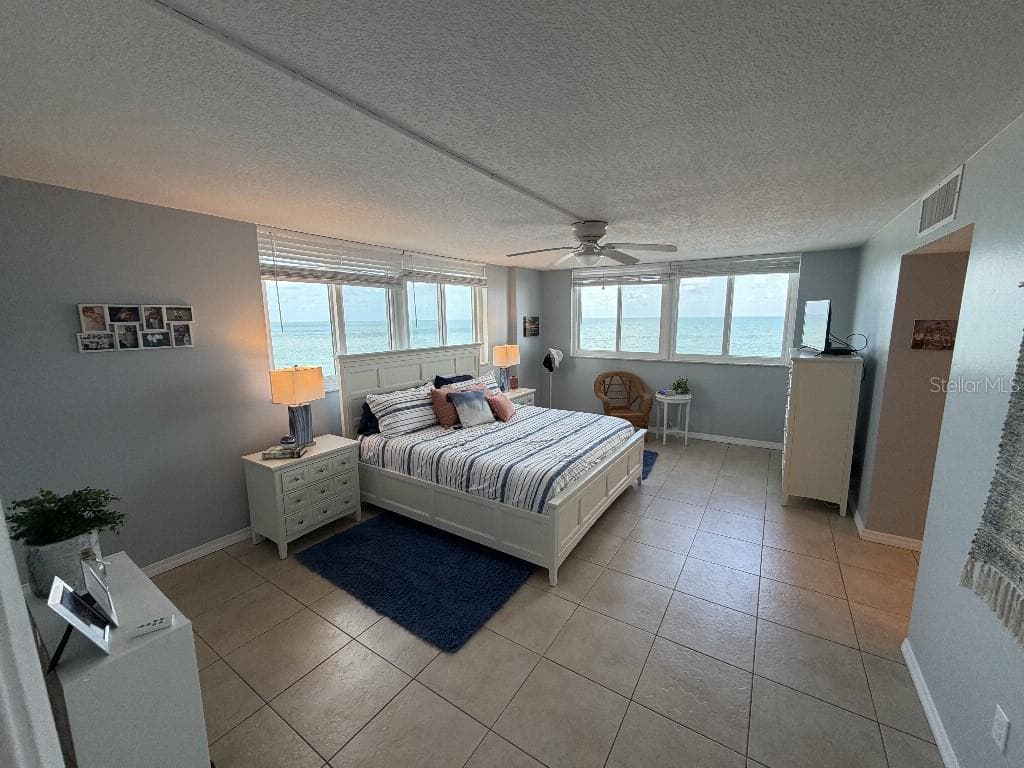 17920 GULF BOULEVARD — photo 15 of 35