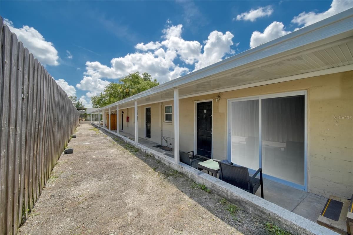 4615 HESPERIDES STREET — photo 1 of 15