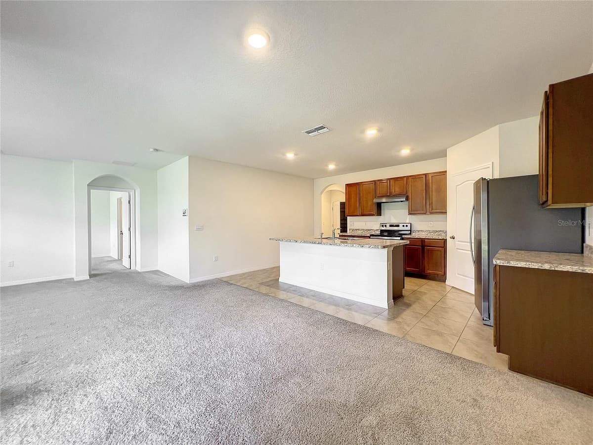 276 SOFIA LANE — photo 15 of 40