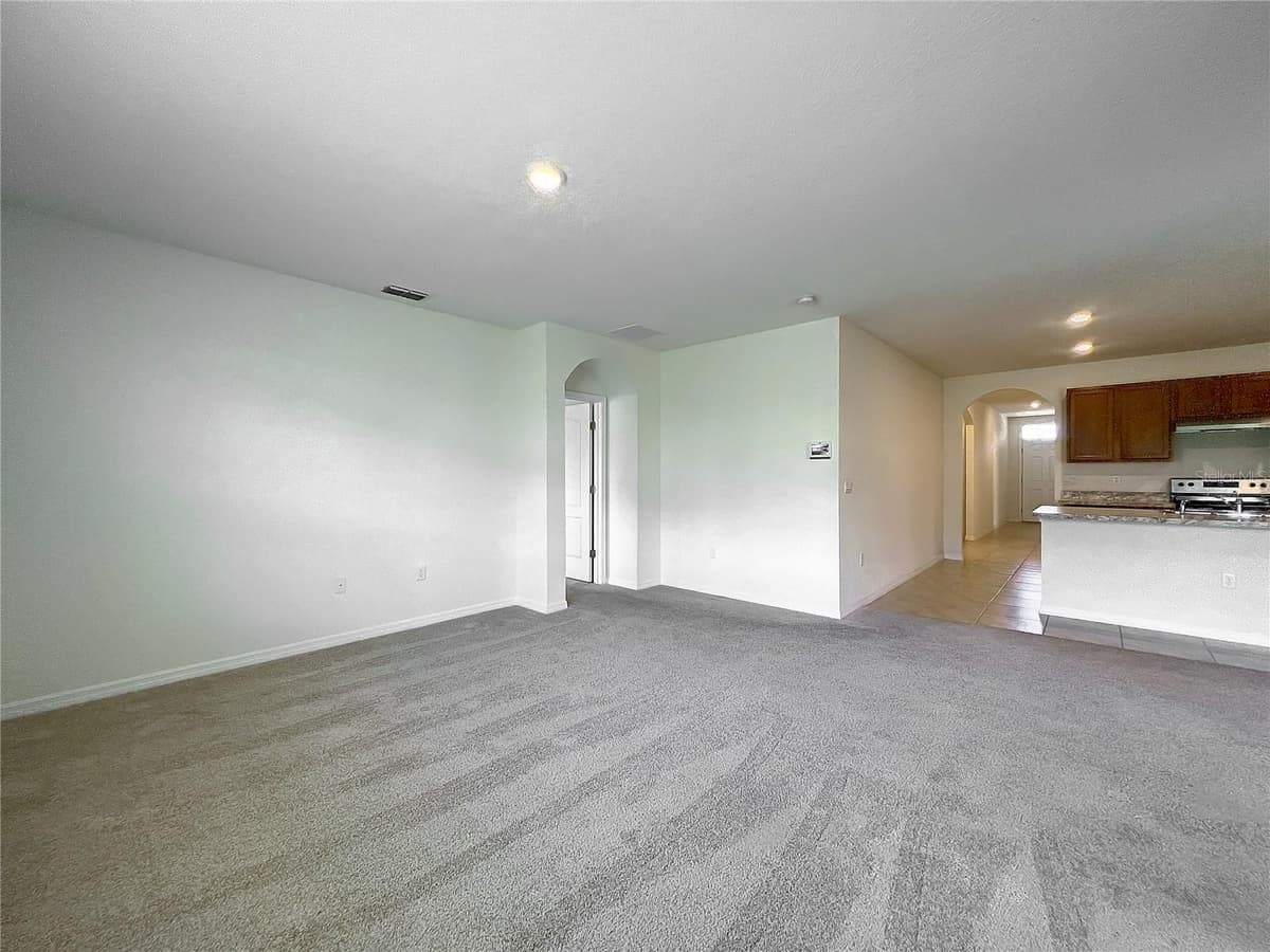 276 SOFIA LANE — photo 17 of 40