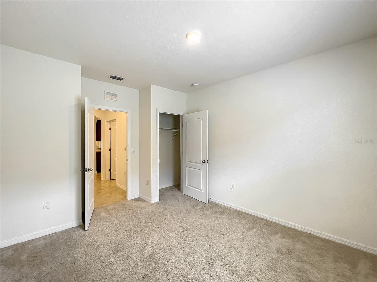 276 SOFIA LANE — photo 20 of 40