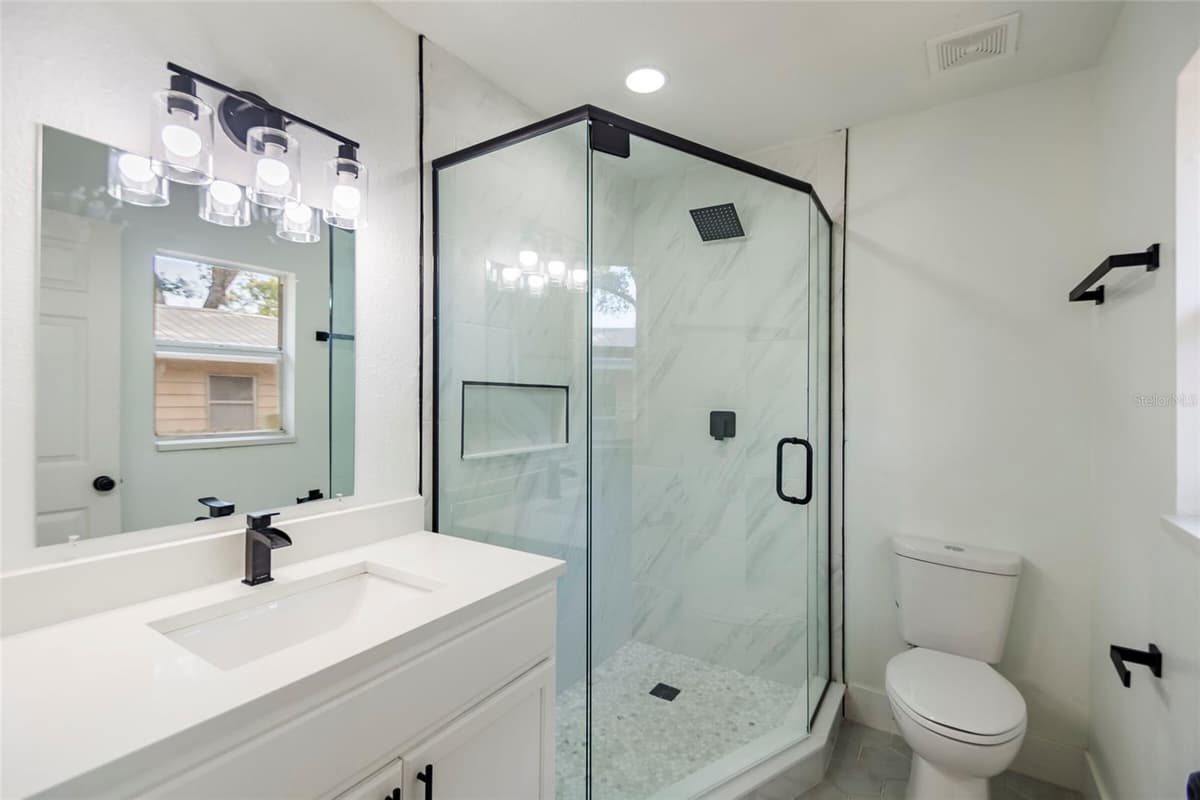 6409 41ST STREET — photo 15 of 27