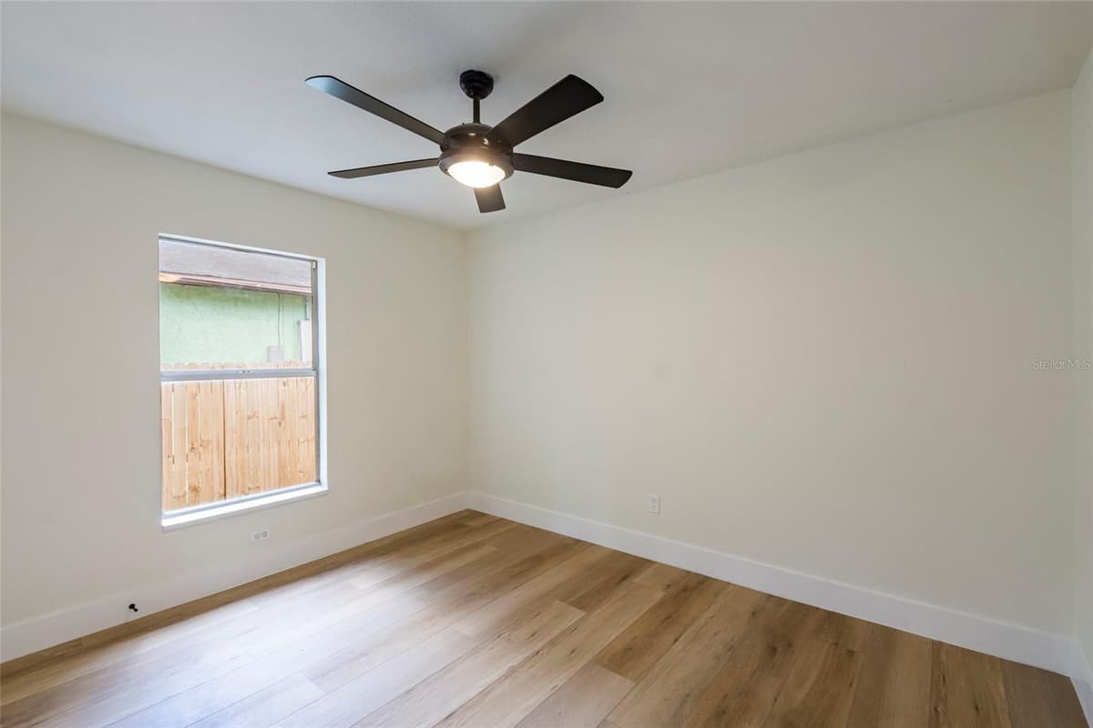 6409 41ST STREET — photo 17 of 27
