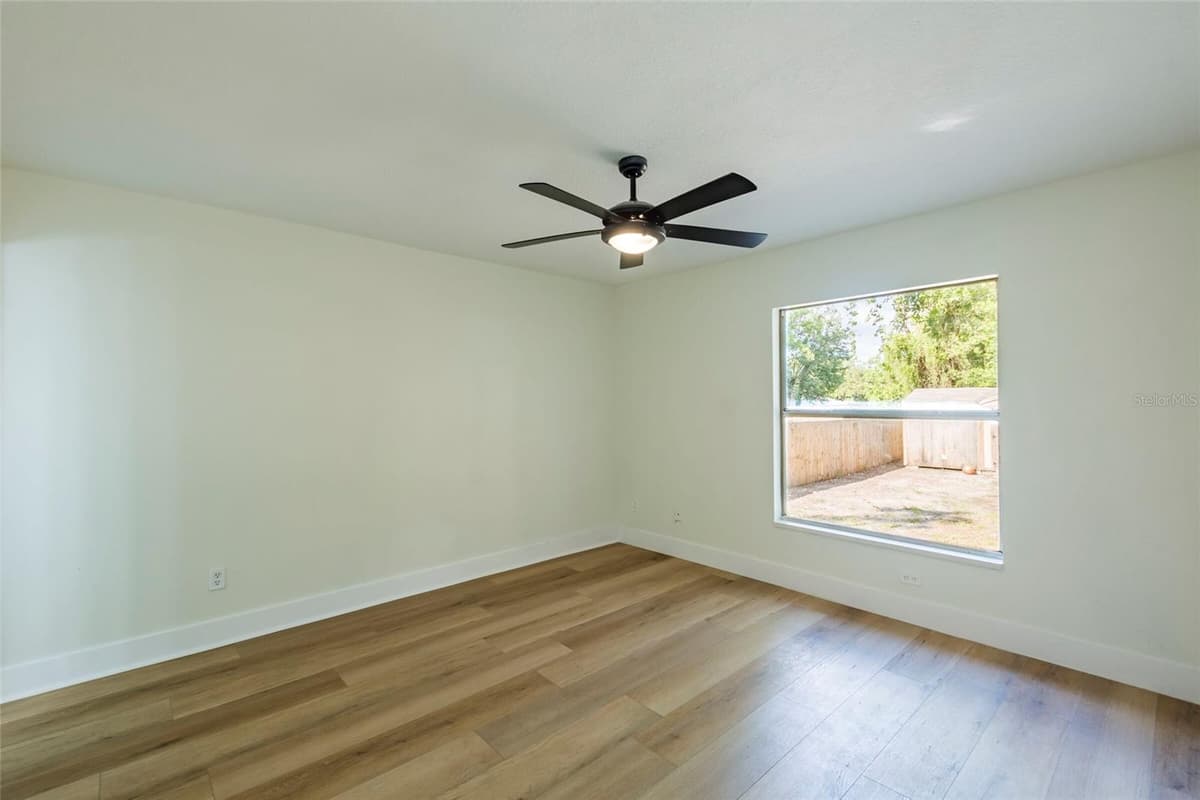 6409 41ST STREET — photo 19 of 27