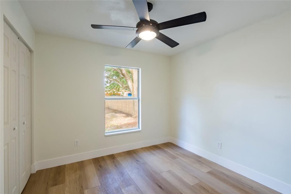 6409 41ST STREET — photo 16 of 27