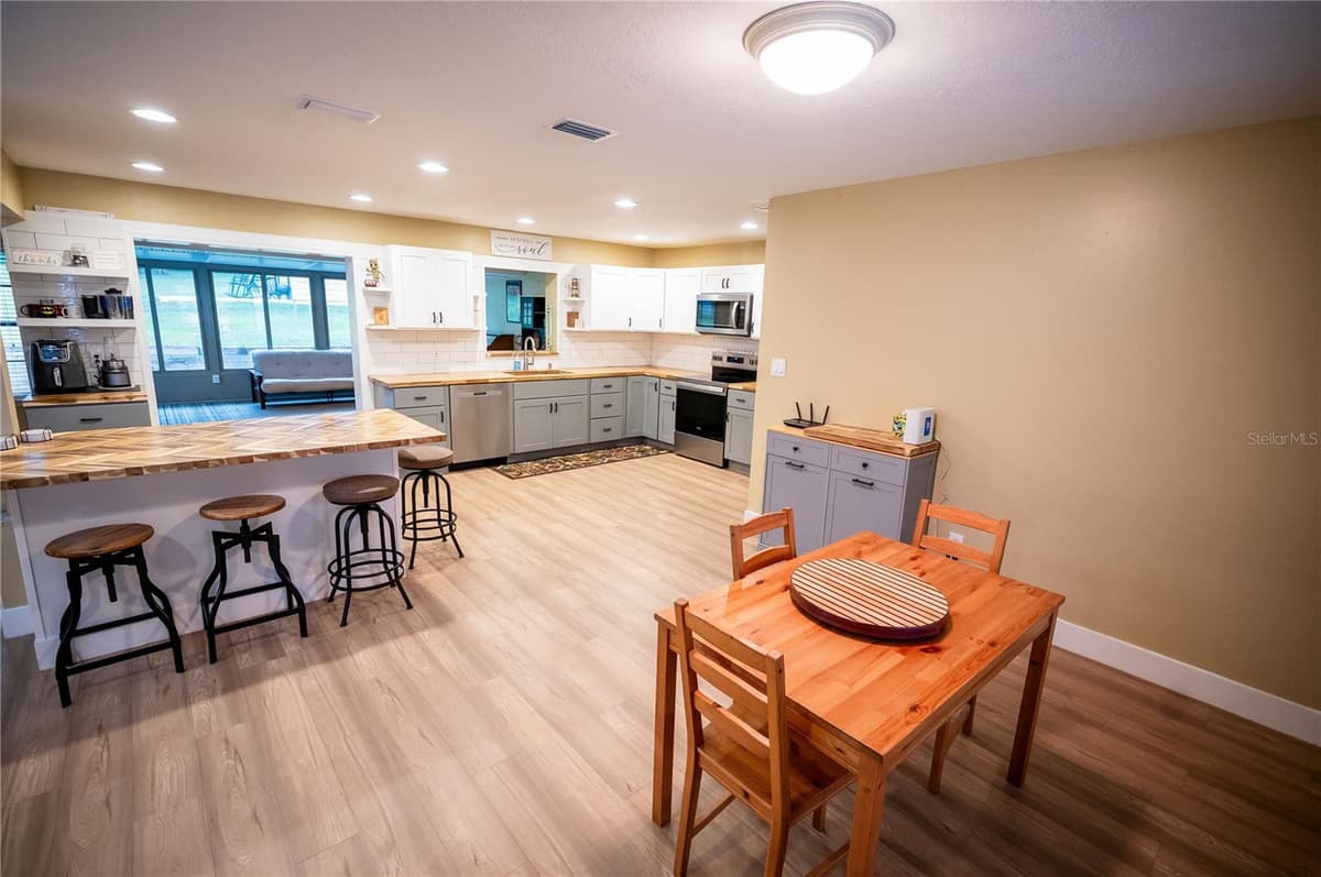 23816 OAK TREE DRIVE — photo 3 of 21