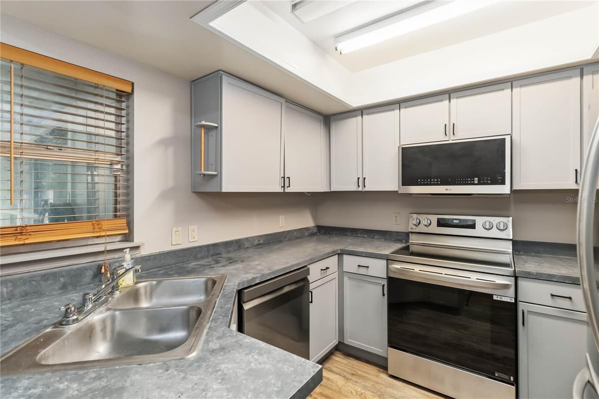 4008 MARYLAND PLACE — photo 14 of 30