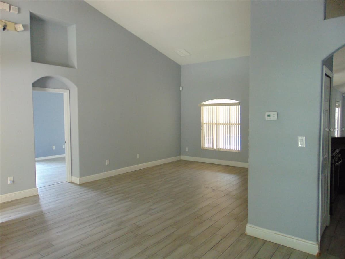 3126 SAMOSA HILL CIRCLE — photo 5 of 54