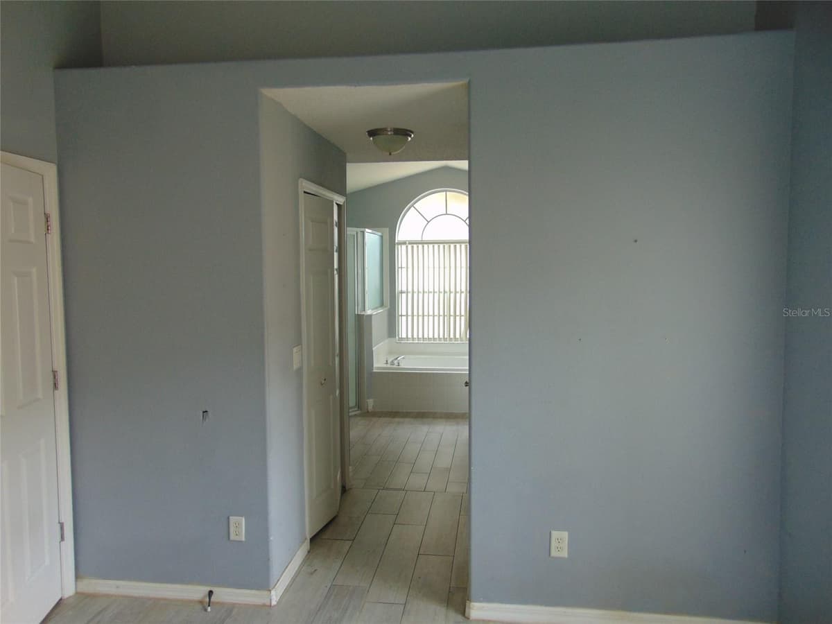 3126 SAMOSA HILL CIRCLE — photo 9 of 54