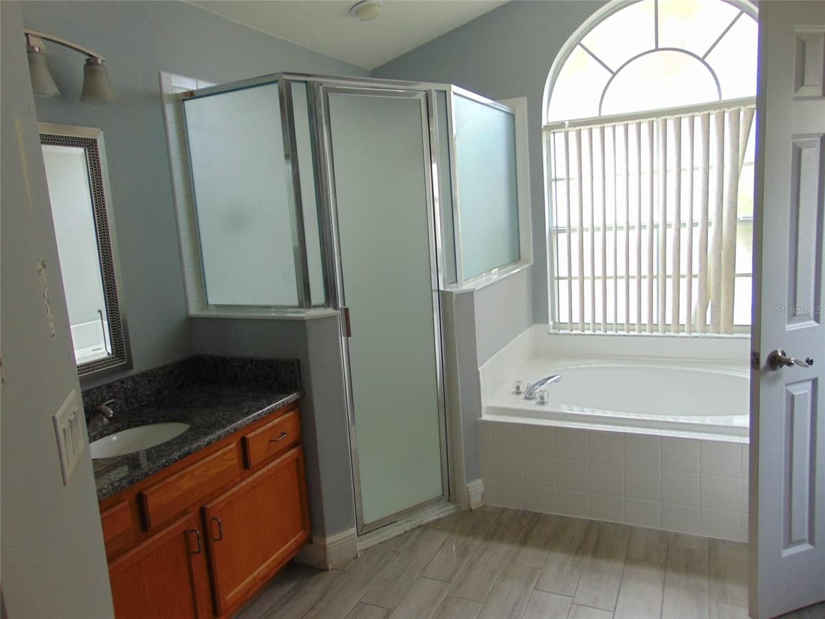 3126 SAMOSA HILL CIRCLE — photo 10 of 54