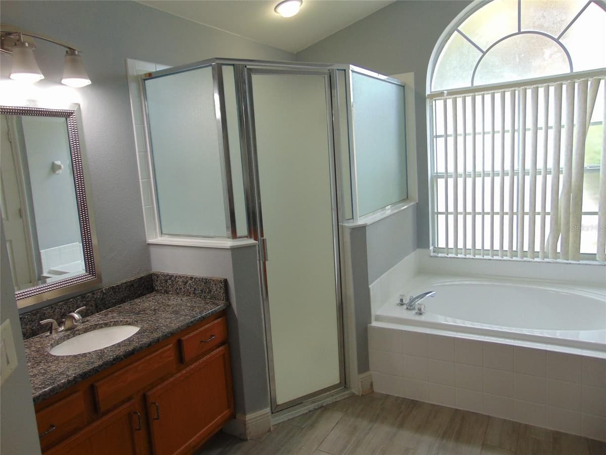 3126 SAMOSA HILL CIRCLE — photo 14 of 54