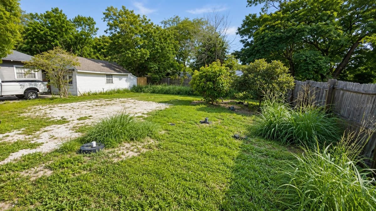 415 AVENUE E — photo 10 of 11
