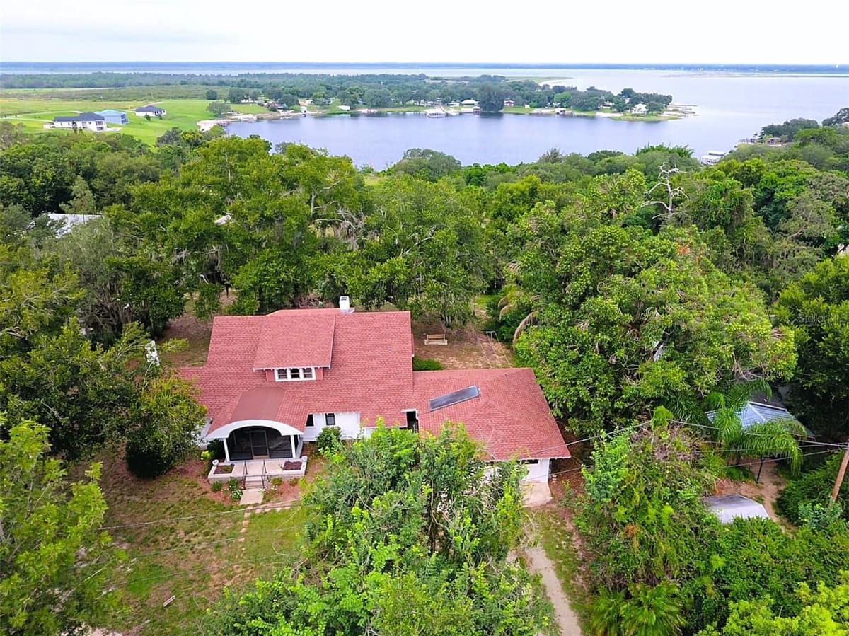 1109 CODY VILLA LOOP ROAD — photo 37 of 40