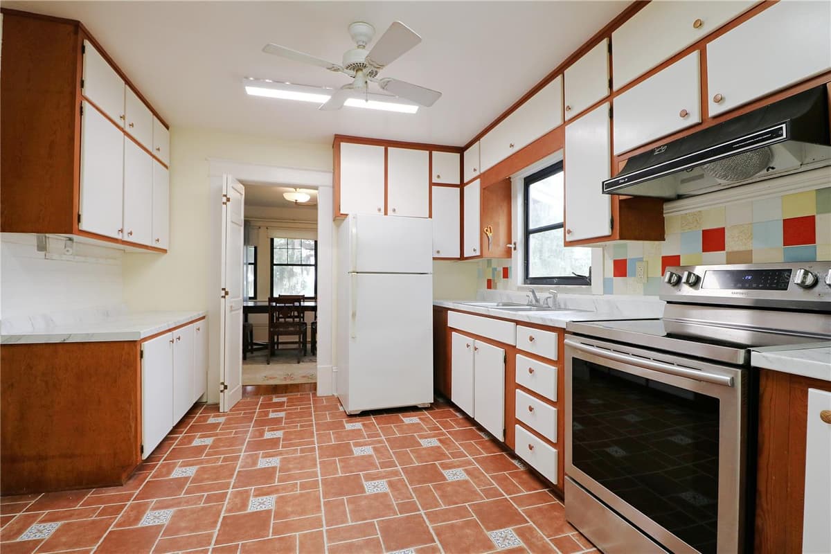 1109 CODY VILLA LOOP ROAD — photo 13 of 40