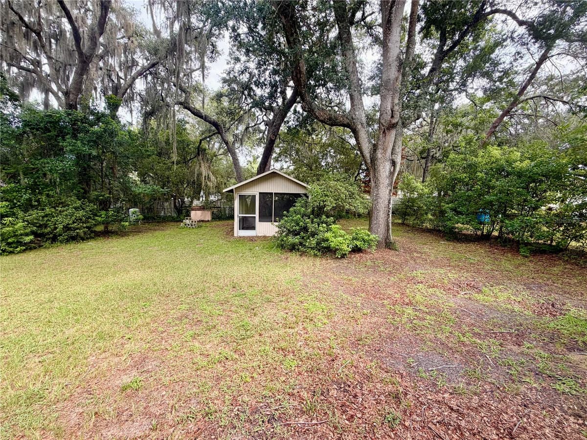141 ROBINHOOD DRIVE — photo 10 of 14