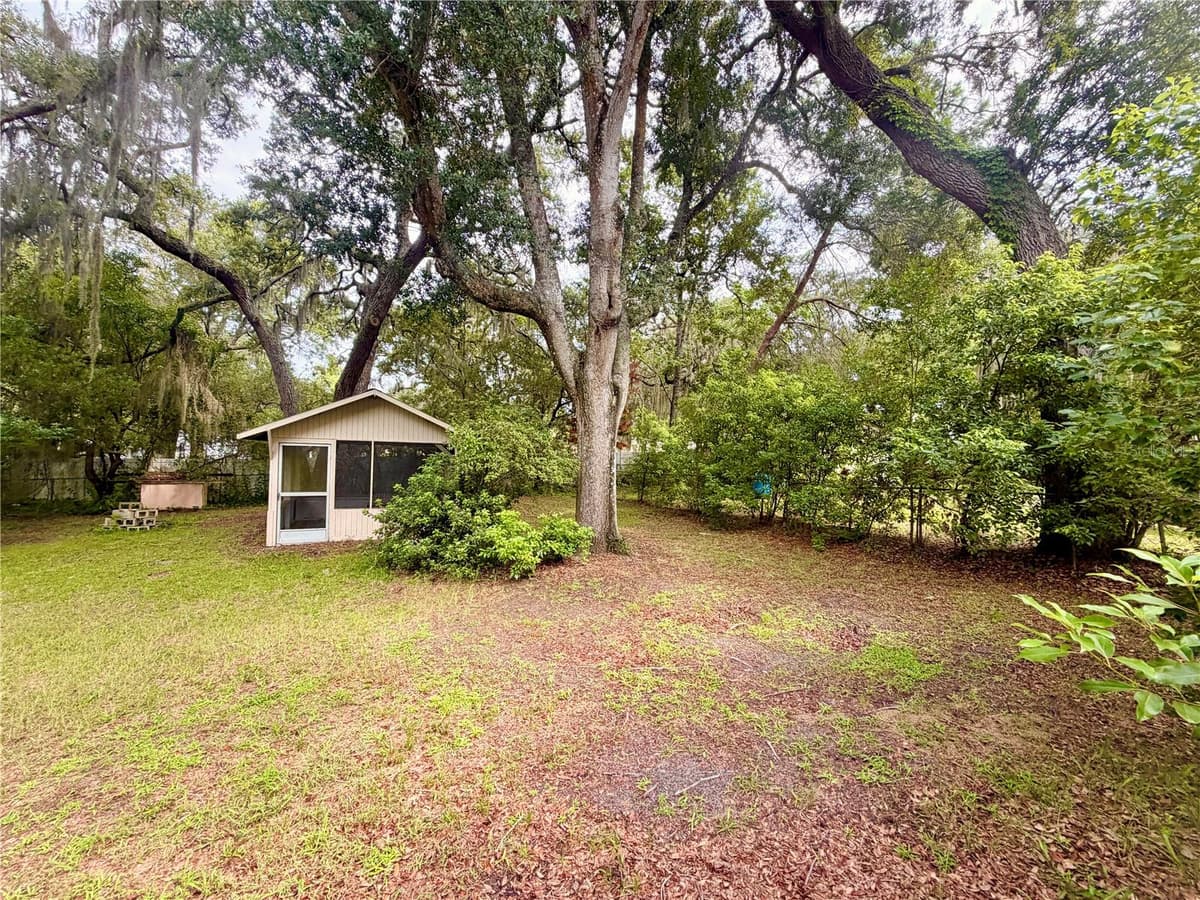 141 ROBINHOOD DRIVE — photo 12 of 14