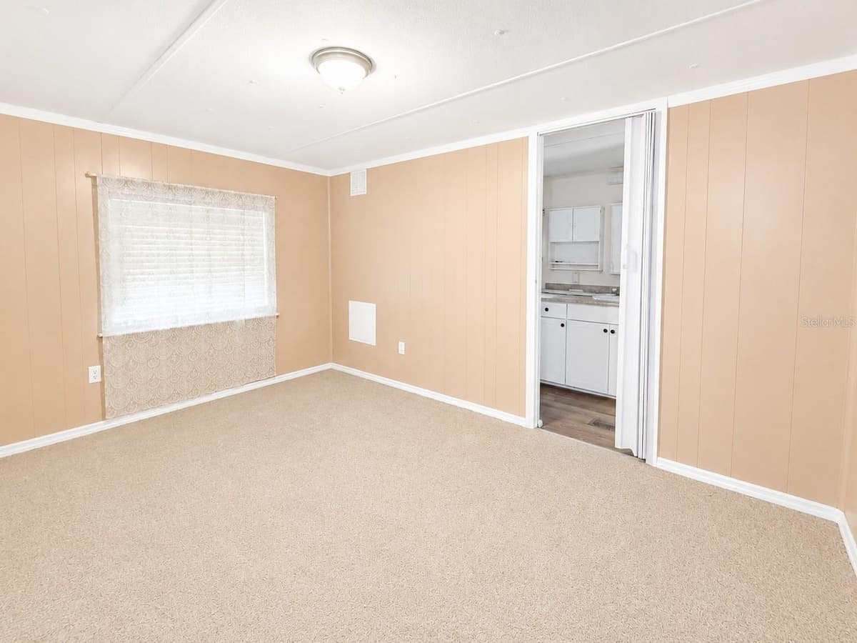 141 ROBINHOOD DRIVE — photo 8 of 14