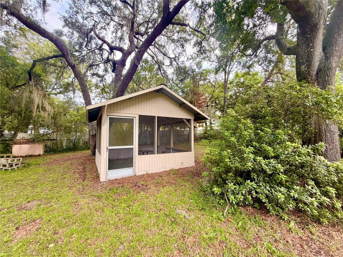 141 ROBINHOOD DRIVE — photo 13 of 14